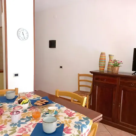 Bilocale San Luigi Vicino 12-69 *